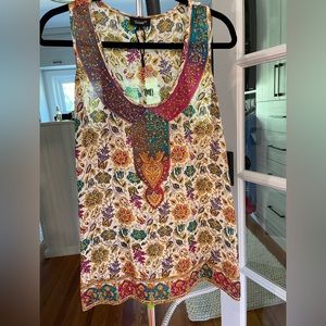 Soft and colorful silk sleeveless top by Tolani from Sundance Size Large